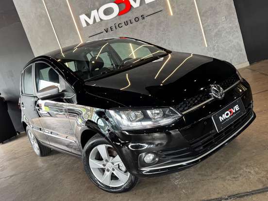 VOLKSWAGEN-FOX-1.6 MI ROCK IN RIO 8V FLEX 4P MANUAL VOLKSWAGEN-FOX-2015