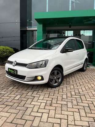 VOLKSWAGEN-FOX-2021