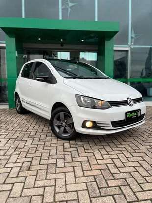 VOLKSWAGEN-FOX-2021