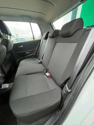 VOLKSWAGEN-FOX-2021