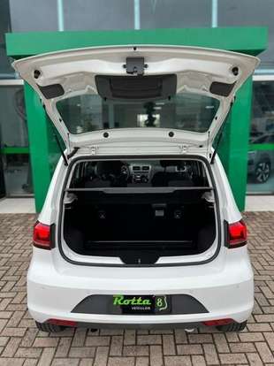VOLKSWAGEN-FOX-2021