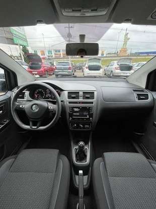 VOLKSWAGEN-FOX-2021