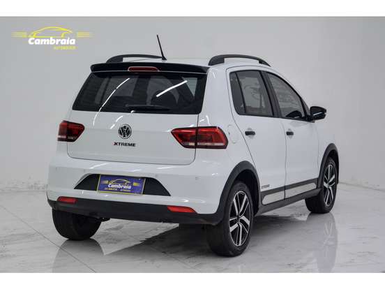 VOLKSWAGEN-FOX-2019