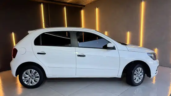 VOLKSWAGEN-GOL-2021