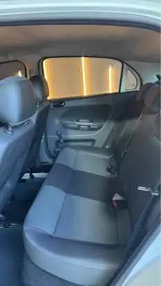VOLKSWAGEN-GOL-2021