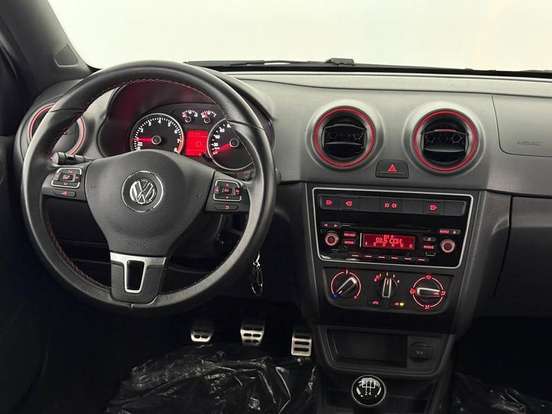 VOLKSWAGEN-GOL-1.0 MI ROCK IN RIO 8V FLEX 4P MANUAL VOLKSWAGEN-GOL-2015