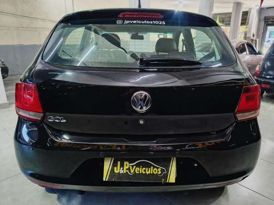 VOLKSWAGEN-GOL-2015