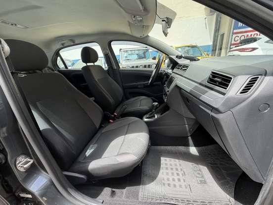 VOLKSWAGEN-GOL-2020