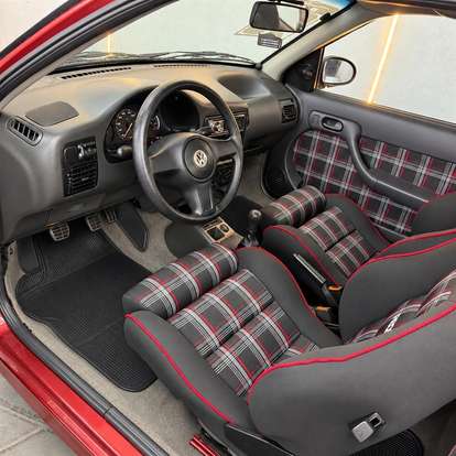 VOLKSWAGEN-GOL-1996