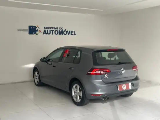 VOLKSWAGEN-GOLF-2014