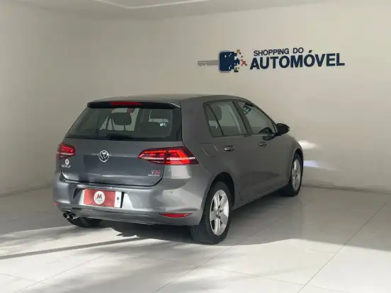 VOLKSWAGEN-GOLF-2014