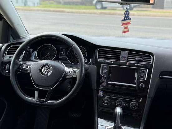 VOLKSWAGEN-GOLF-1.4 TSI HIGHLINE 16V GASOLINA 4P AUTOMÁTICO VOLKSWAGEN-GOLF-2014