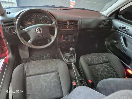 VOLKSWAGEN-GOLF-1.6 MI 8V GASOLINA 4P MANUAL VOLKSWAGEN-GOLF-1998