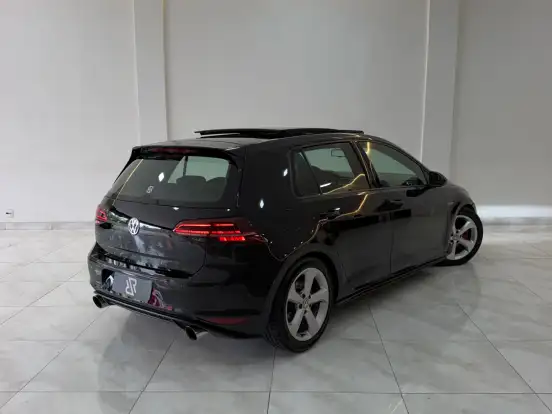 VOLKSWAGEN-GOLF-2.0 TSI GTI 16V TURBO GASOLINA 4P AUTOMÁTICO VOLKSWAGEN-GOLF-2015