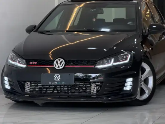 VOLKSWAGEN-GOLF-2.0 TSI GTI 16V TURBO GASOLINA 4P AUTOMÁTICO VOLKSWAGEN-GOLF-2015