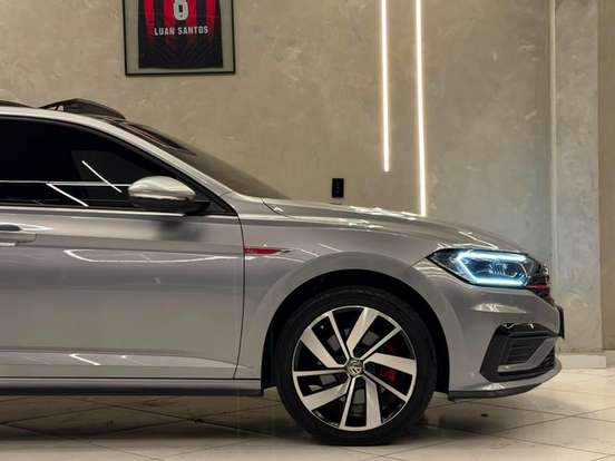 VOLKSWAGEN-JETTA-2020