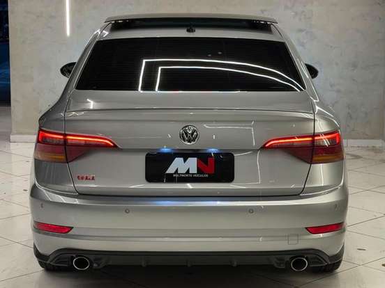 VOLKSWAGEN-JETTA-2020