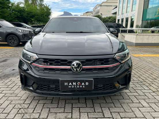 VOLKSWAGEN-JETTA-2024