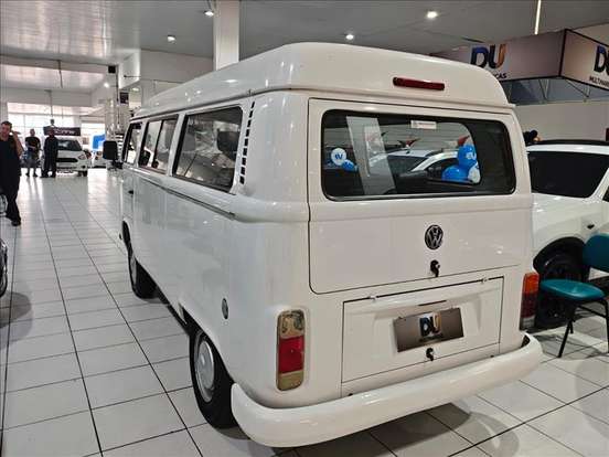 VOLKSWAGEN-KOMBI-2014
