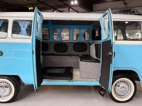 VOLKSWAGEN-KOMBI-1994