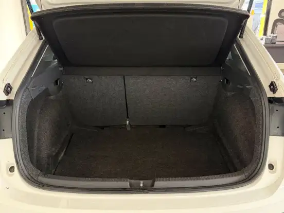 VOLKSWAGEN-NIVUS-1.0 200 TSI TOTAL FLEX COMFORTLINE AUTOMÁTICO VOLKSWAGEN-NIVUS-2023