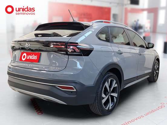 VOLKSWAGEN-NIVUS-1.0 200 TSI TOTAL FLEX HIGHLINE AUTOMÁTICO VOLKSWAGEN-NIVUS-2023