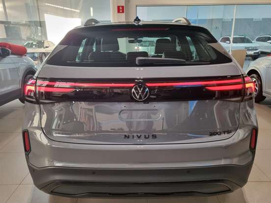 VOLKSWAGEN-NIVUS-1.0 200 TSI TOTAL FLEX HIGHLINE AUTOMÁTICO VOLKSWAGEN-NIVUS-2026