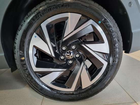 VOLKSWAGEN-NIVUS-1.0 200 TSI TOTAL FLEX HIGHLINE AUTOMÁTICO VOLKSWAGEN-NIVUS-2026