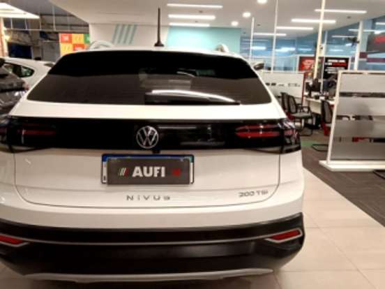 VOLKSWAGEN-NIVUS-1.0 200 TSI TOTAL FLEX HIGHLINE AUTOMÁTICO VOLKSWAGEN-NIVUS-2023