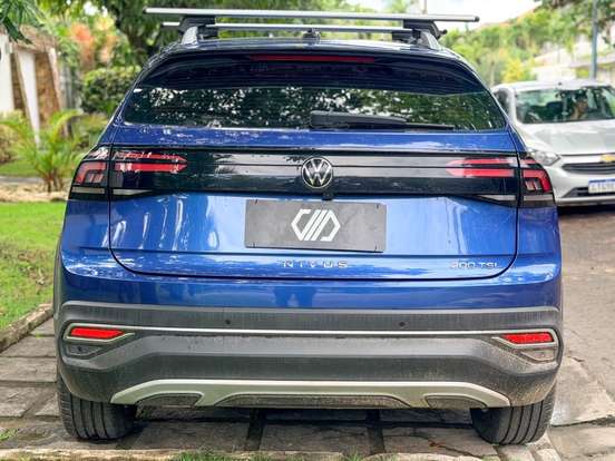 VOLKSWAGEN-NIVUS-1.0 200 TSI TOTAL FLEX HIGHLINE AUTOMÁTICO VOLKSWAGEN-NIVUS-2023