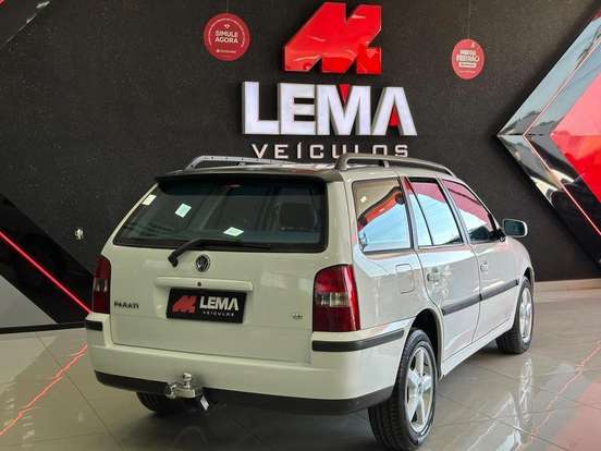VOLKSWAGEN-PARATI-1.8 MI 8V GASOLINA 4P MANUAL G.III VOLKSWAGEN-PARATI-2000