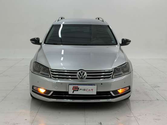 VOLKSWAGEN-PASSAT-2.0 TSI HIGLHINE VARIANT GASOLINA 4P AUTOMATIZADO VOLKSWAGEN-PASSAT-2011