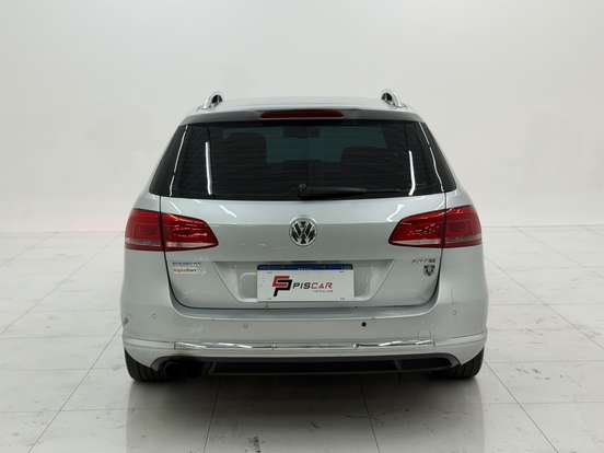 VOLKSWAGEN-PASSAT-2.0 TSI HIGLHINE VARIANT GASOLINA 4P AUTOMATIZADO VOLKSWAGEN-PASSAT-2011