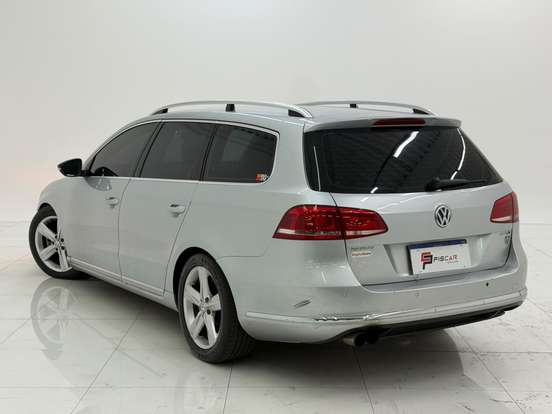 VOLKSWAGEN-PASSAT-2.0 TSI HIGLHINE VARIANT GASOLINA 4P AUTOMATIZADO VOLKSWAGEN-PASSAT-2011
