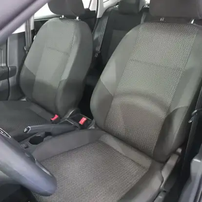 VOLKSWAGEN-POLO-2020