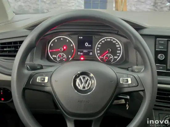 VOLKSWAGEN-POLO-2018