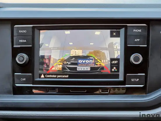 VOLKSWAGEN-POLO-2018