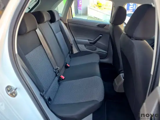 VOLKSWAGEN-POLO-2018