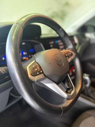 VOLKSWAGEN-POLO-2022