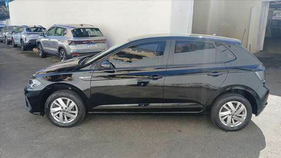 VOLKSWAGEN-POLO-2023