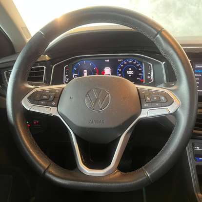 VOLKSWAGEN-POLO-2022