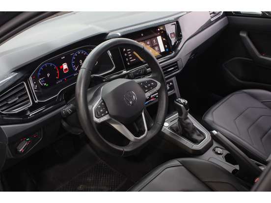 VOLKSWAGEN-POLO-1.0 170 TSI HIGHLINE AUTOMÁTICO VOLKSWAGEN-POLO-2023