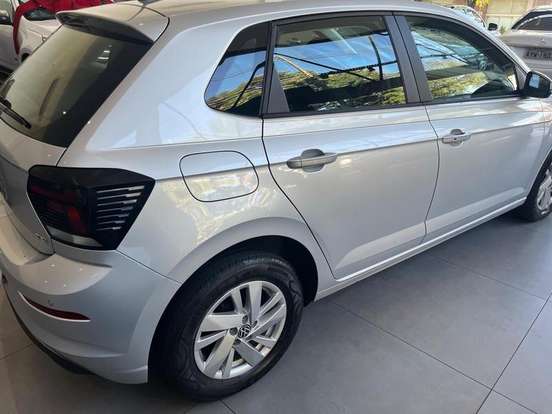 VOLKSWAGEN-POLO-2025