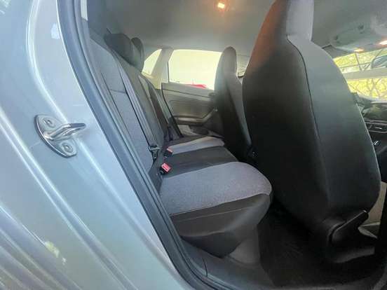 VOLKSWAGEN-POLO-2025