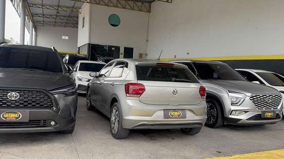 VOLKSWAGEN-POLO-2020