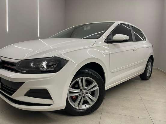 VOLKSWAGEN-POLO-2021