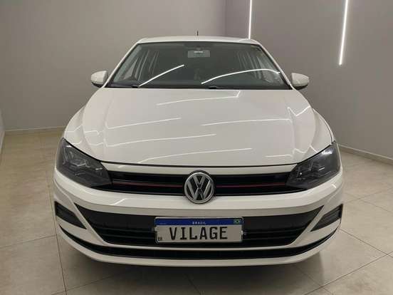 VOLKSWAGEN-POLO-2021