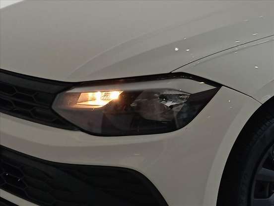 VOLKSWAGEN-POLO-2025