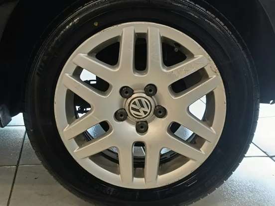 VOLKSWAGEN-POLO-1.6 MI 8V FLEX 4P MANUAL VOLKSWAGEN-POLO-2005