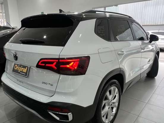 VOLKSWAGEN-TAOS-1.4 250 TSI TOTAL FLEX COMFORTLINE AUTOMÁTICO VOLKSWAGEN-TAOS-2022